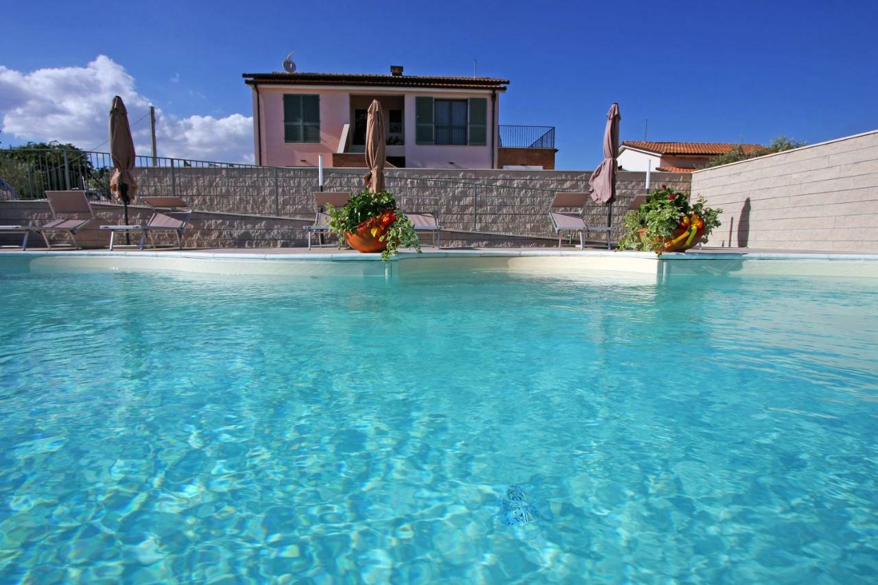 La Collina Del Girasole Villa Montecastrilli Dış mekan fotoğraf